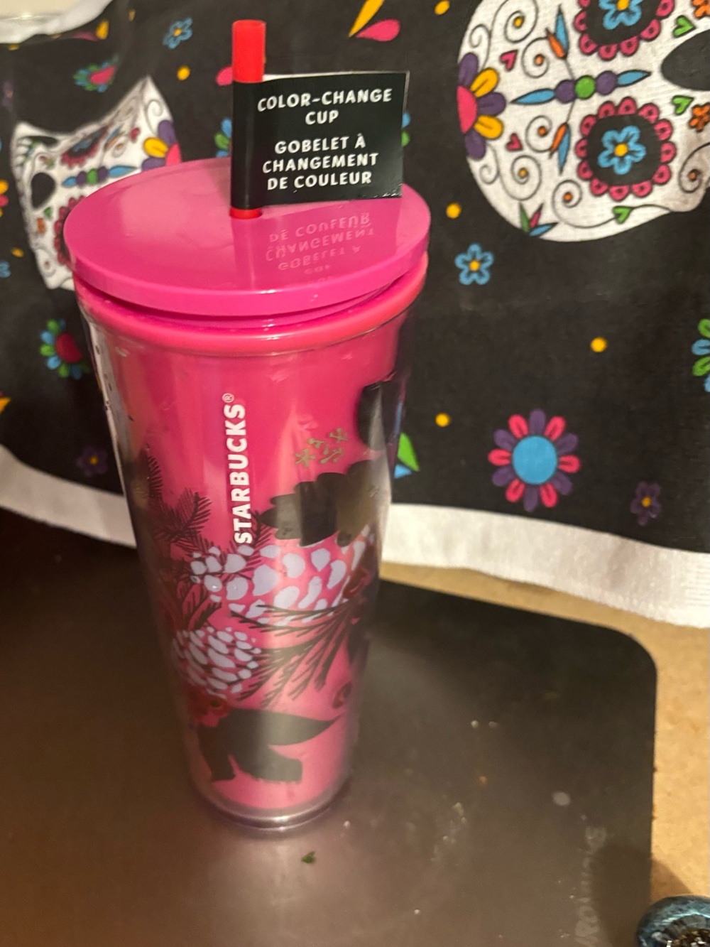 Color-changing tumbler